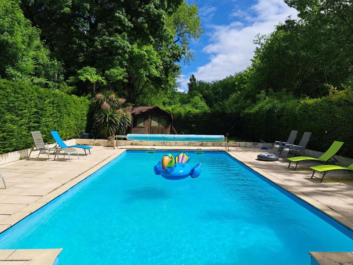 Le Moulin Etourneau - 3 Gites Avec 2 Piscines Champagnac  外观 照片