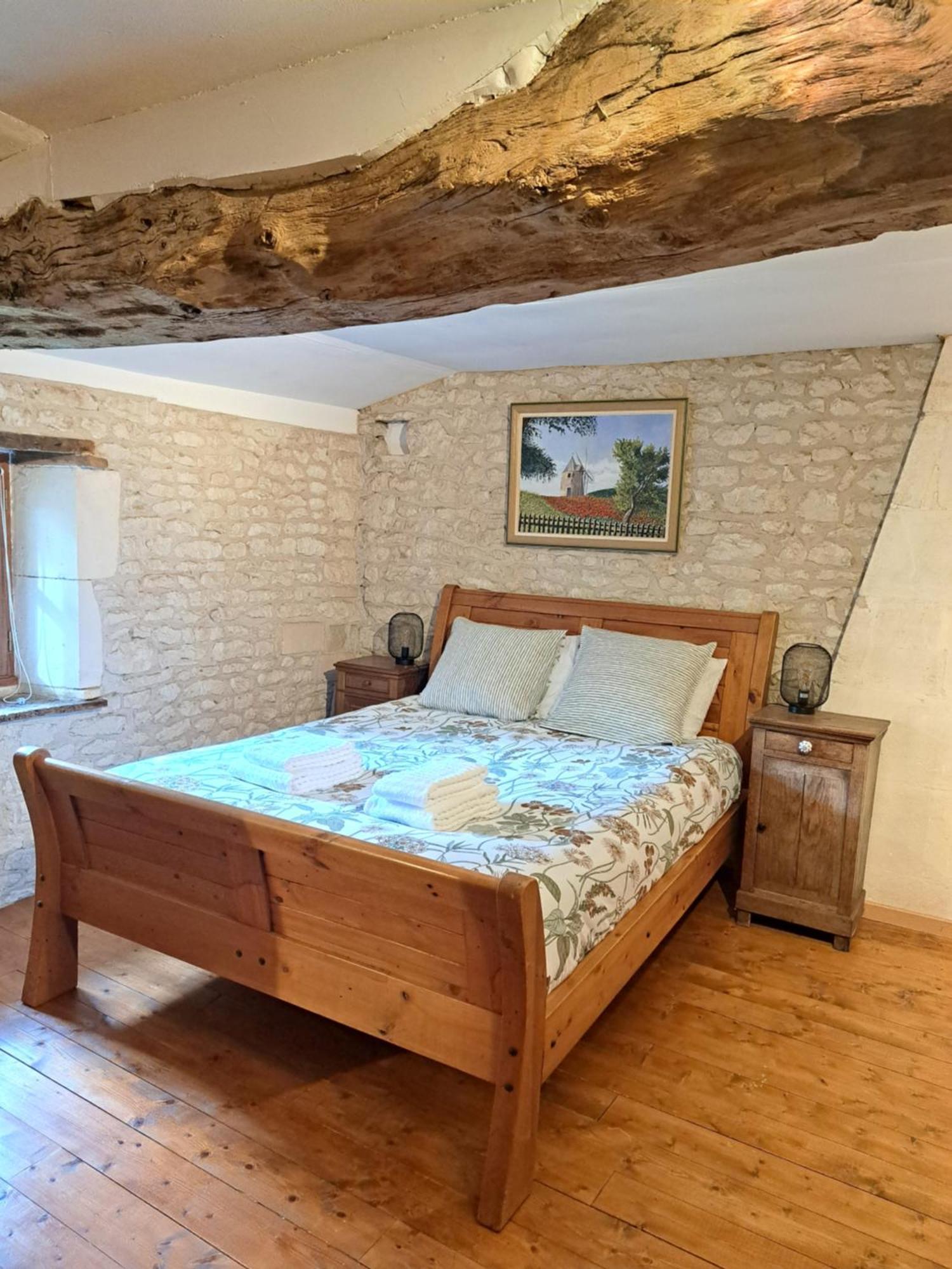 Le Moulin Etourneau - 3 Gites Avec 2 Piscines Champagnac  外观 照片