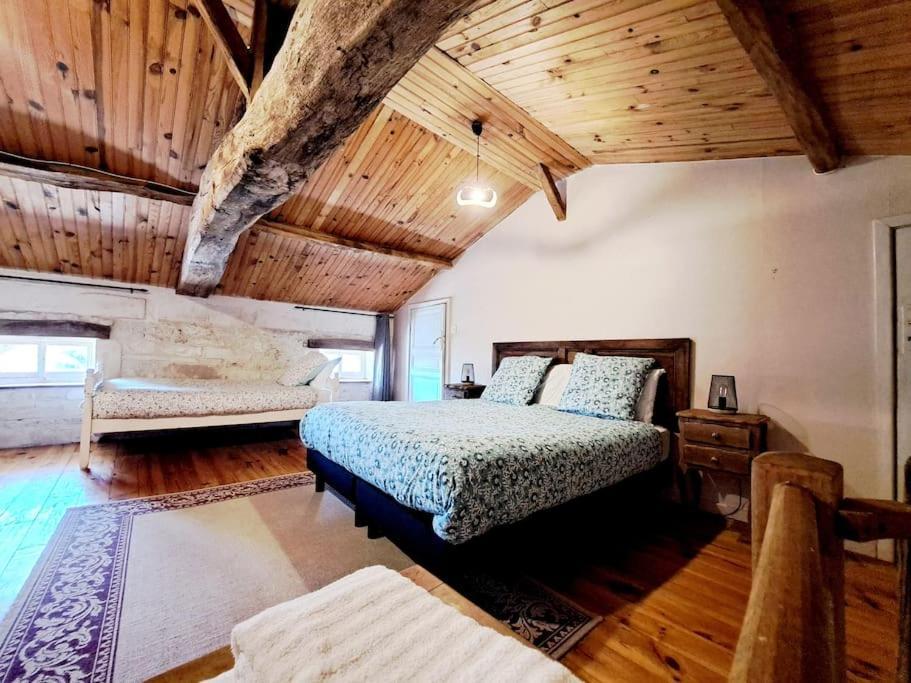 Le Moulin Etourneau - 3 Gites Avec 2 Piscines Champagnac  外观 照片