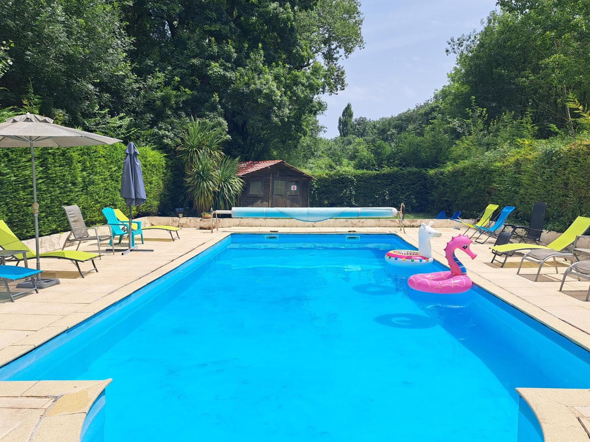 Le Moulin Etourneau - 3 Gites Avec 2 Piscines Champagnac  外观 照片